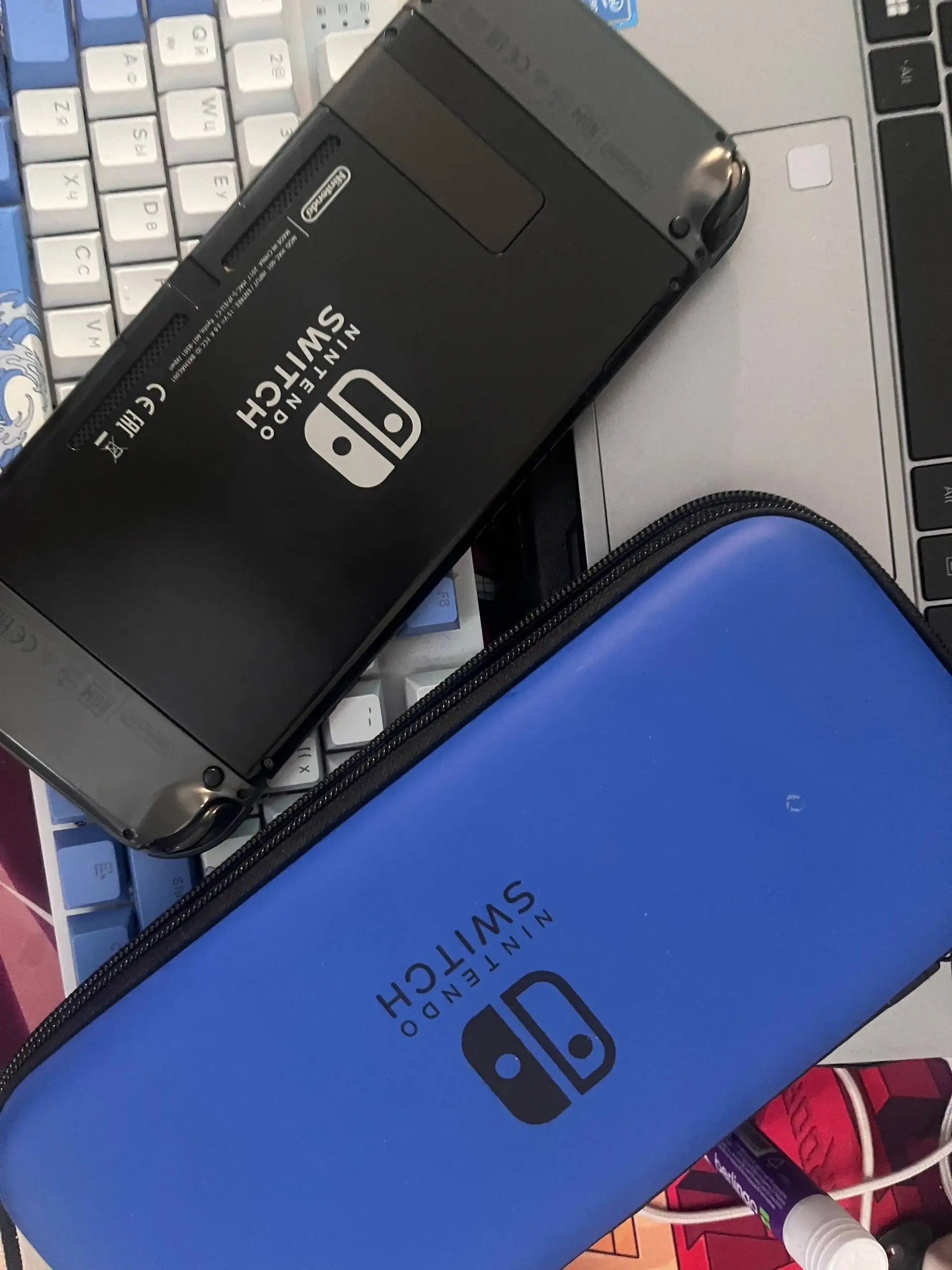 Nintendo Switch (прошитая консоль) с полным комплектом - Игровые консоли (Электроника) в Красноярск