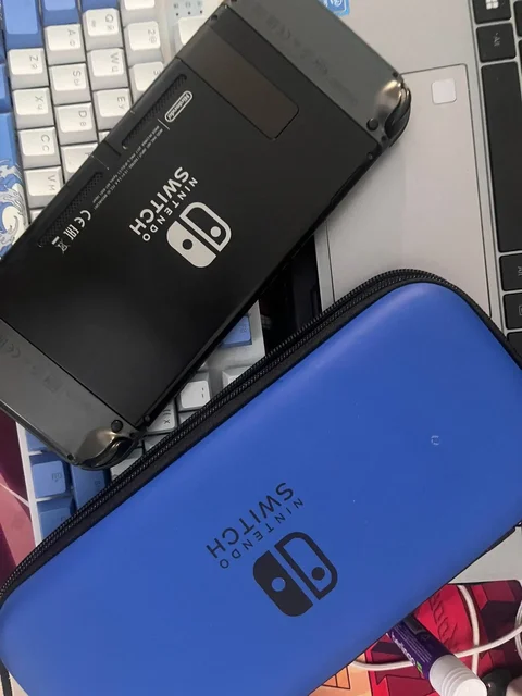 Nintendo Switch (прошитая консоль) с полным комплектом - Компьютеры и комплектующие в Красноярск