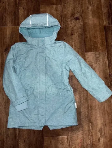 Куртка демисезонная Futurino с флисовым подкладом 140 размер - Платья в Красноярск