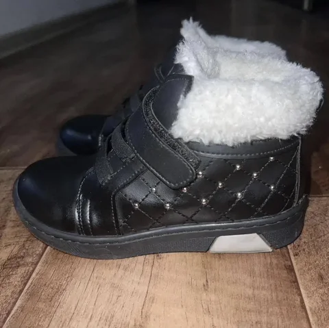 Ботинки для девочки демисезонные 30 размер - Платья в Красноярск