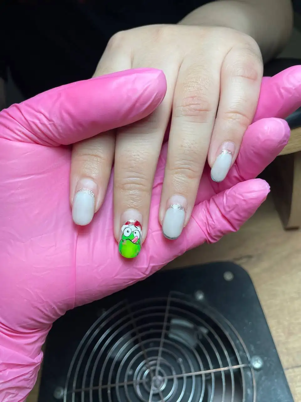 Услуги мастера маникюра и педикюра - Красота и здоровье (Услуги) в Красноярск