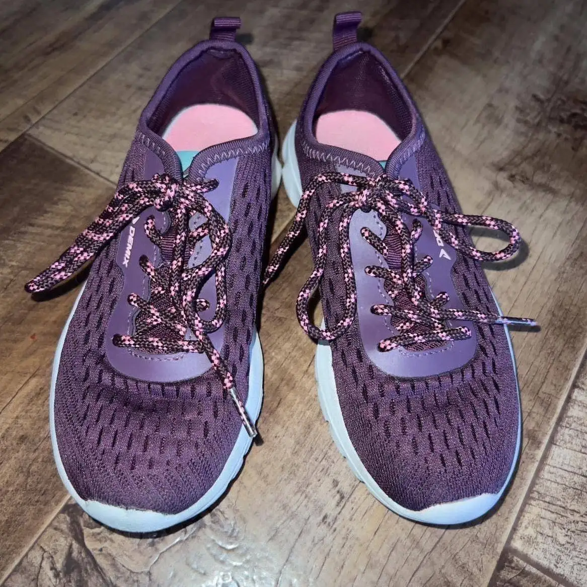 Кроссовки Magus от Demix 33 размер - Обувь (Одежда) в Красноярск