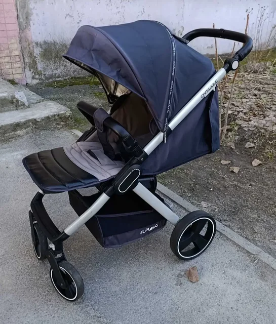 Прогулочная коляска в отличном состоянии - Куклы в Красноярск