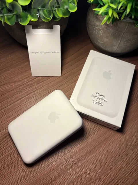 Внешний аккумулятор MagSafe 5000mAh с беспроводной зарядкой - Аксессуары для телефонов в Красноярск