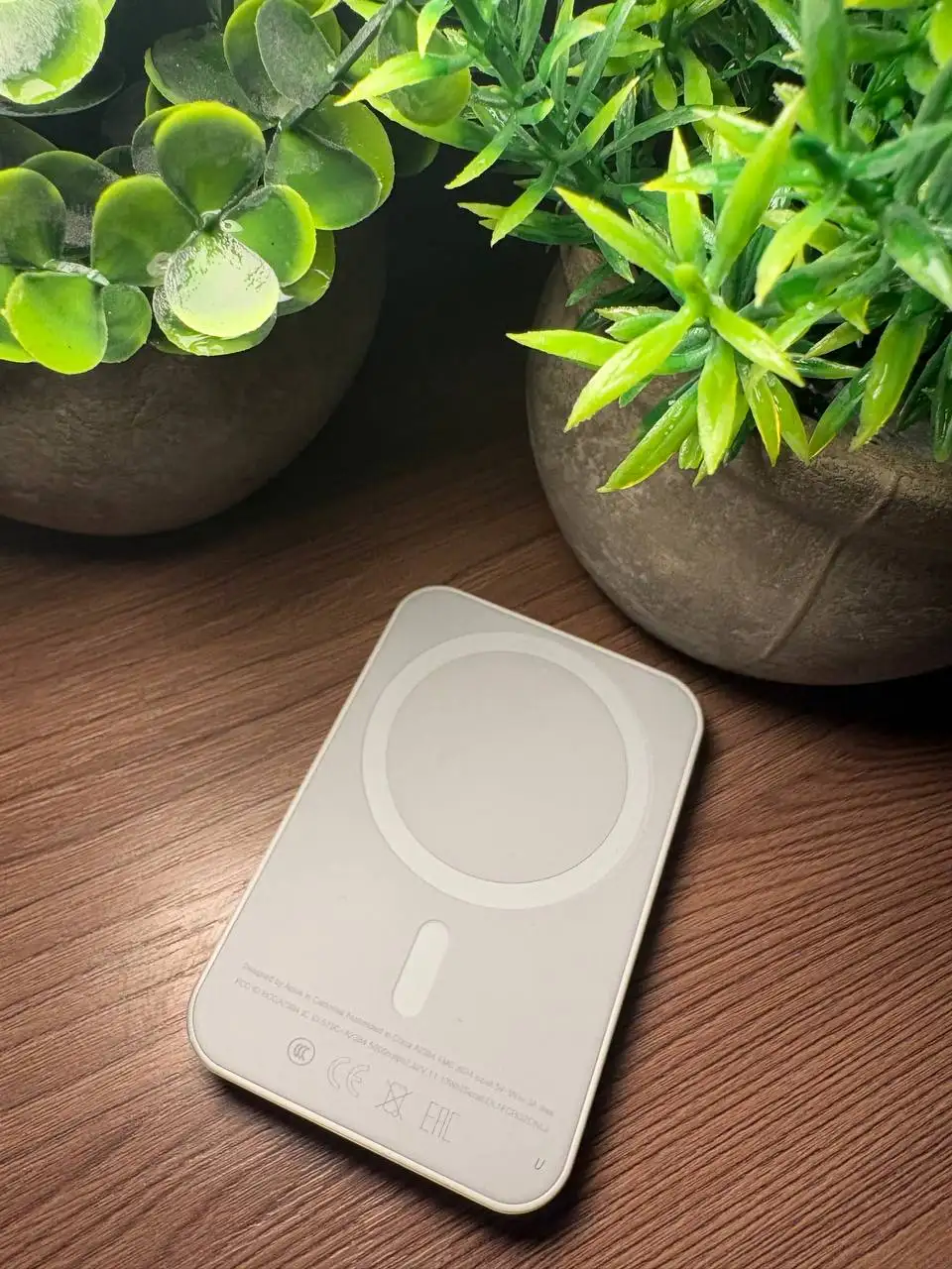 Внешний аккумулятор MagSafe 5000mAh с беспроводной зарядкой - Аксессуары для телефонов (Электроника) в Красноярск