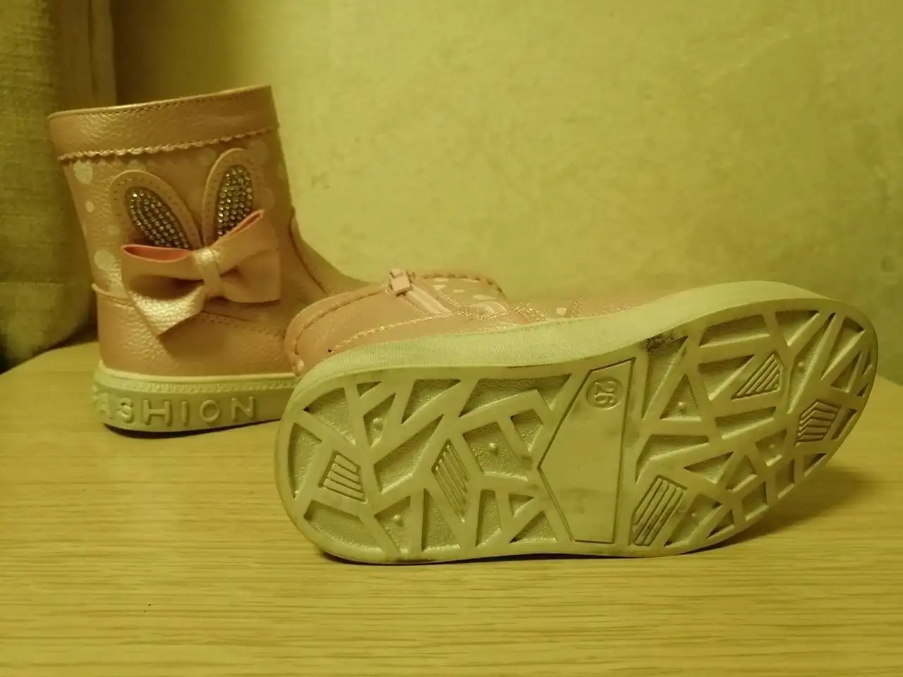 Продам детскую обувь новый 26 размер - Обувь (Товары для детей) в Красноярск