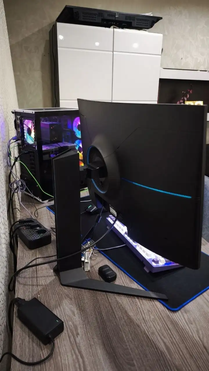 Продам монитор Thunderobot DF27C240L - Мониторы (Электроника) в Красноярск