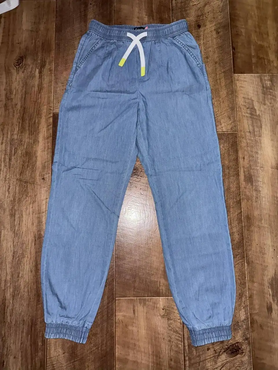 Детские брюки Futurino размер 140 - Детская одежда (Одежда) в Красноярск