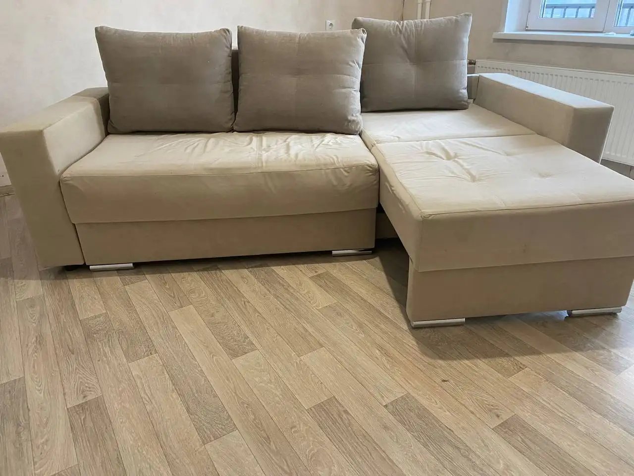 Продам диван срочно - Мебель (Для дома и дачи) в Красноярск