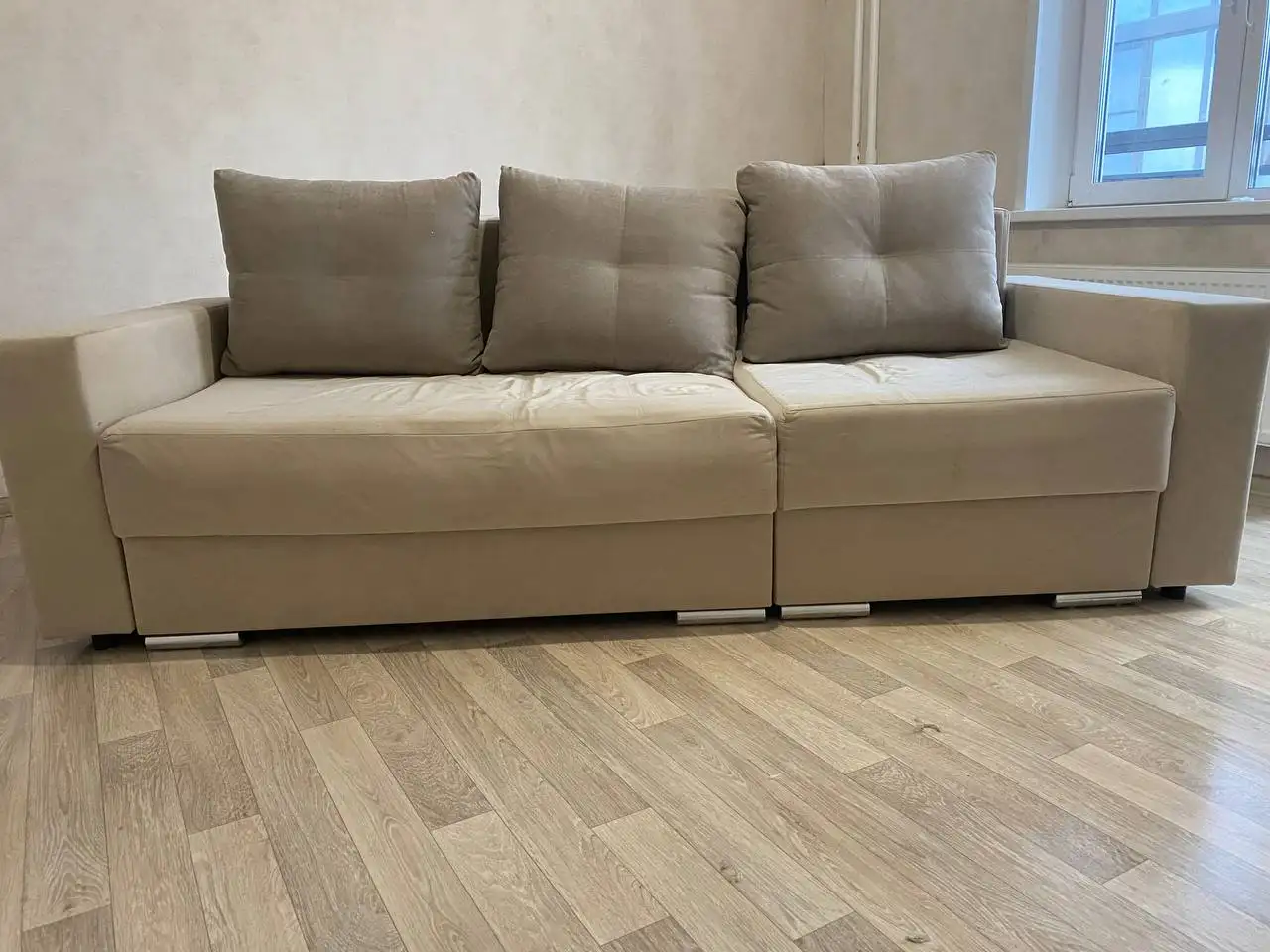 Продам диван срочно - Мебель (Для дома и дачи) в Красноярск