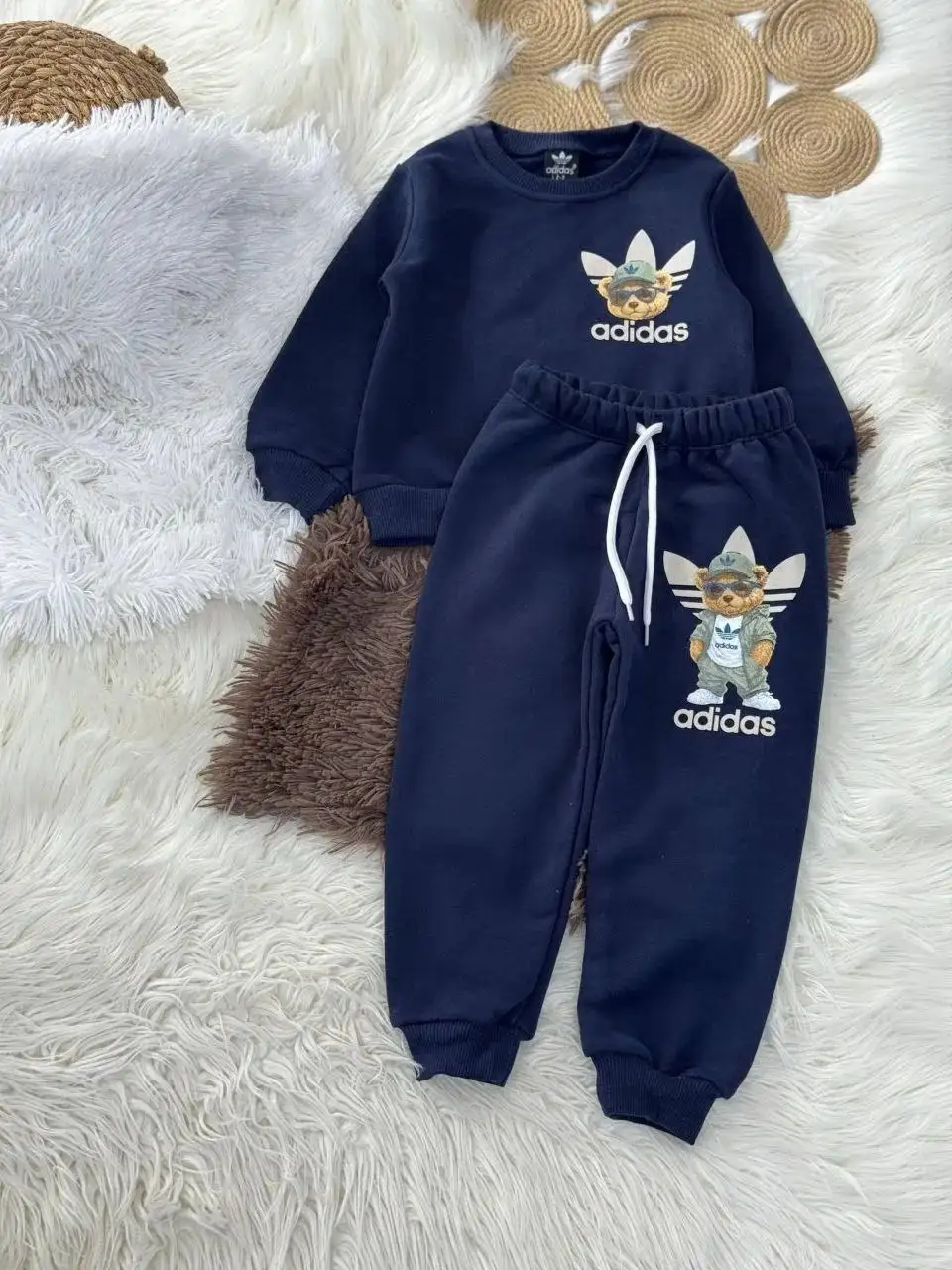 Костюм двойка adidas, размеры 98-110 см - Детская одежда (Одежда) в Красноярск