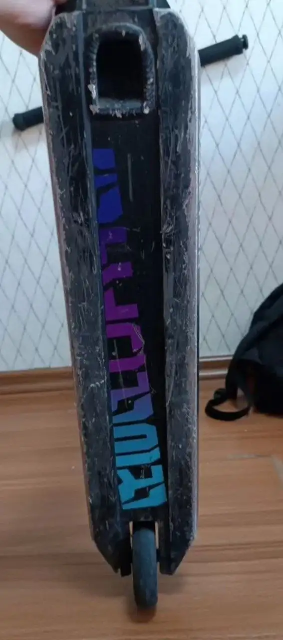 Продам трюковой самокат - Хобби и отдых в Красноярск