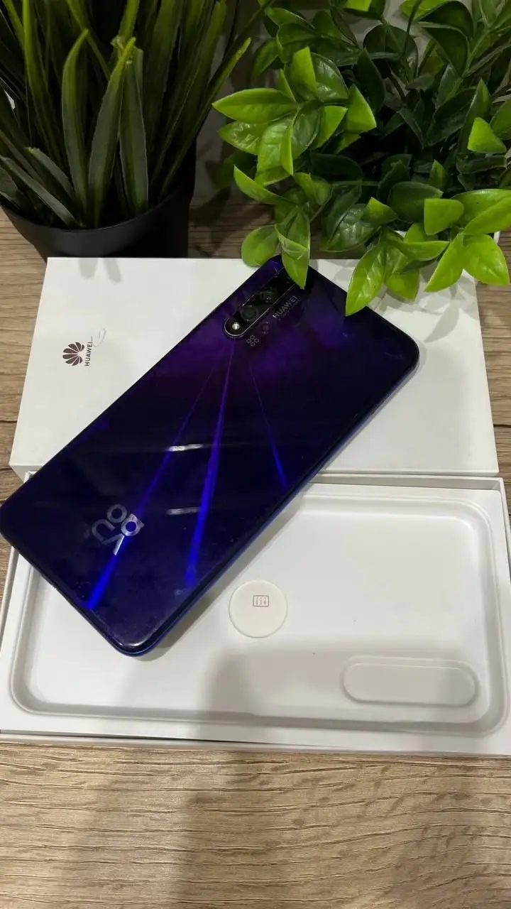 Продажа Huawei nova 5T в отличном состоянии - Смартфоны и телефоны (Электроника) в Красноярск