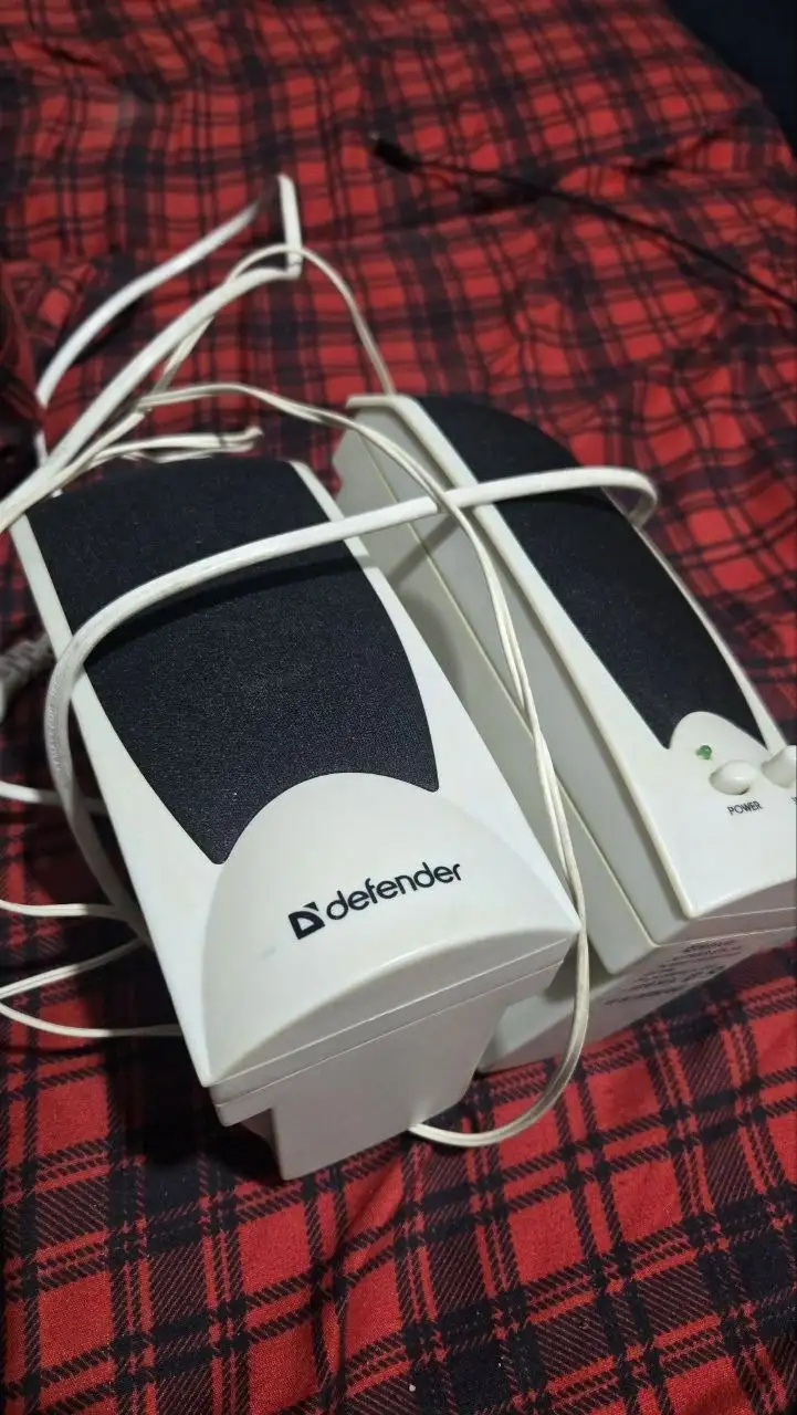 Монитор 22 дюйма и видеокарта Radion 5670HD - Компьютерная техника (Электроника) в Красноярск