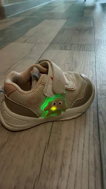 Детские кроссовки и тапочки летние размер 20 - Товары для детей в Красноярск