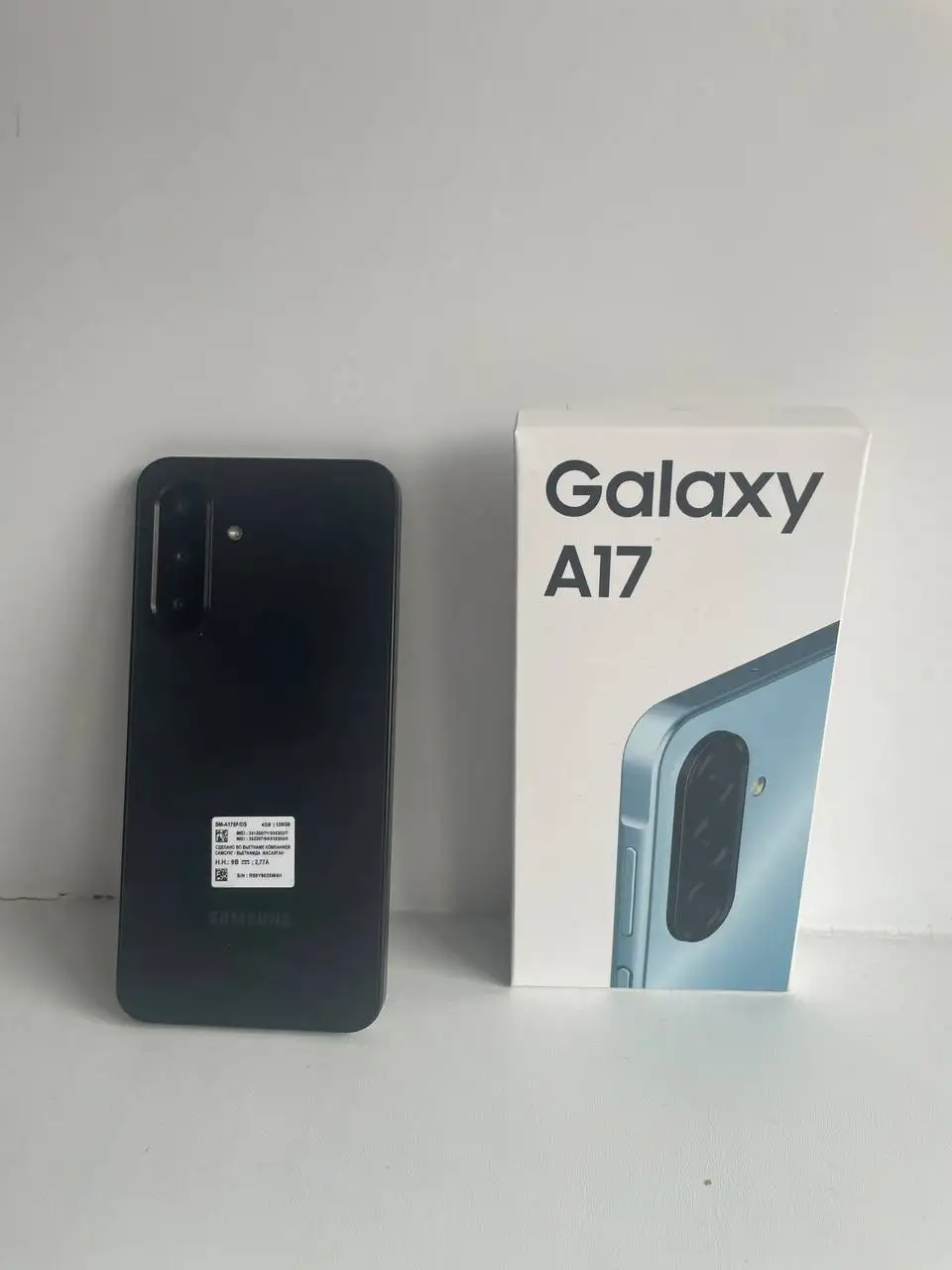 Samsung Galaxy A17 - новый, витринный - Смартфоны (Электроника) в Красноярск