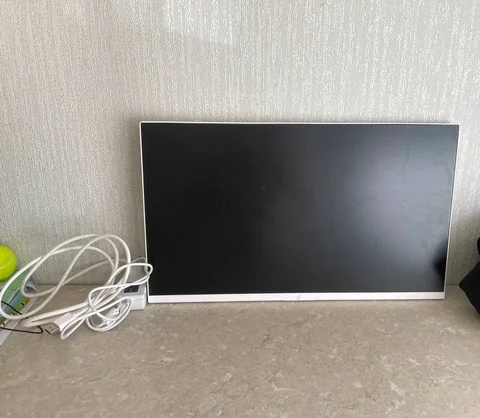 Монитор Ardor Gaming 144 Гц с разбитой матрицей - Видеокарты в Красноярск