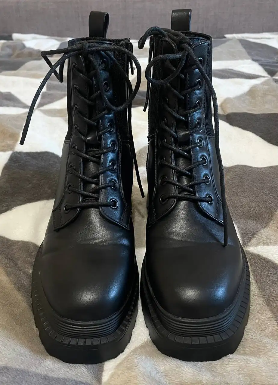 Продажа лоферов и демисезонных ботинок - Обувь (Одежда) в Красноярск