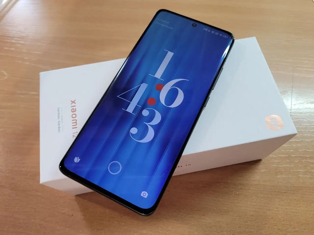 Продам Xiaomi 12 8/128 - Смартфоны (Электроника) в Красноярск