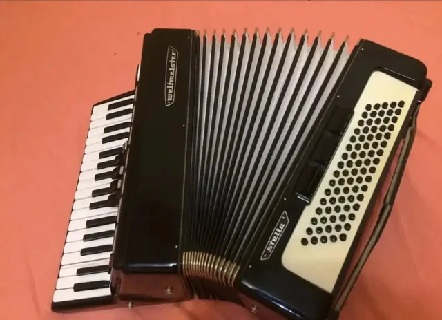 Продажа немецкого аккордеона - Мероприятия/Выставки в Красноярск