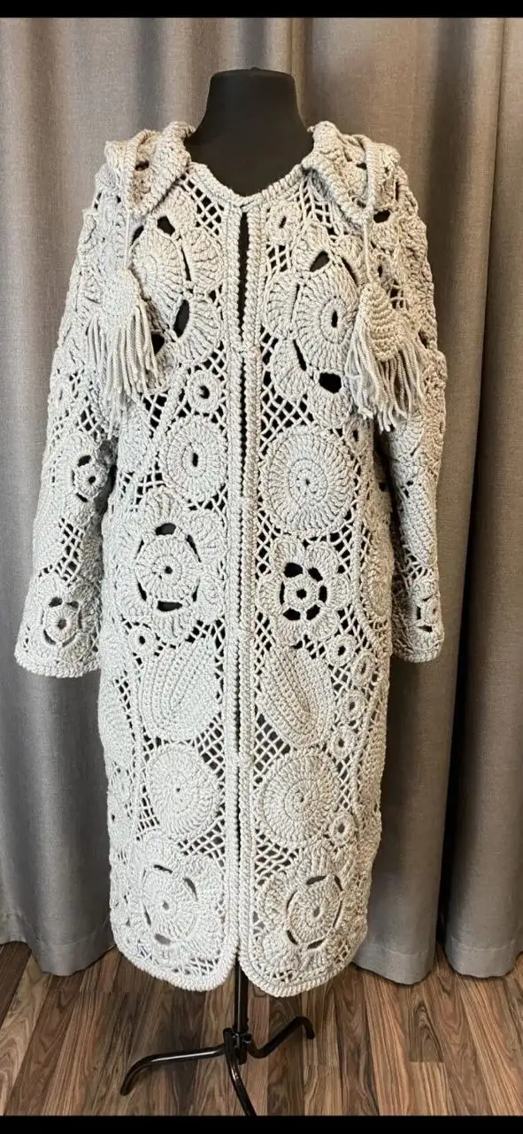 Продам пальто ручной работы крючком - Верхняя одежда (Одежда) в Красноярск