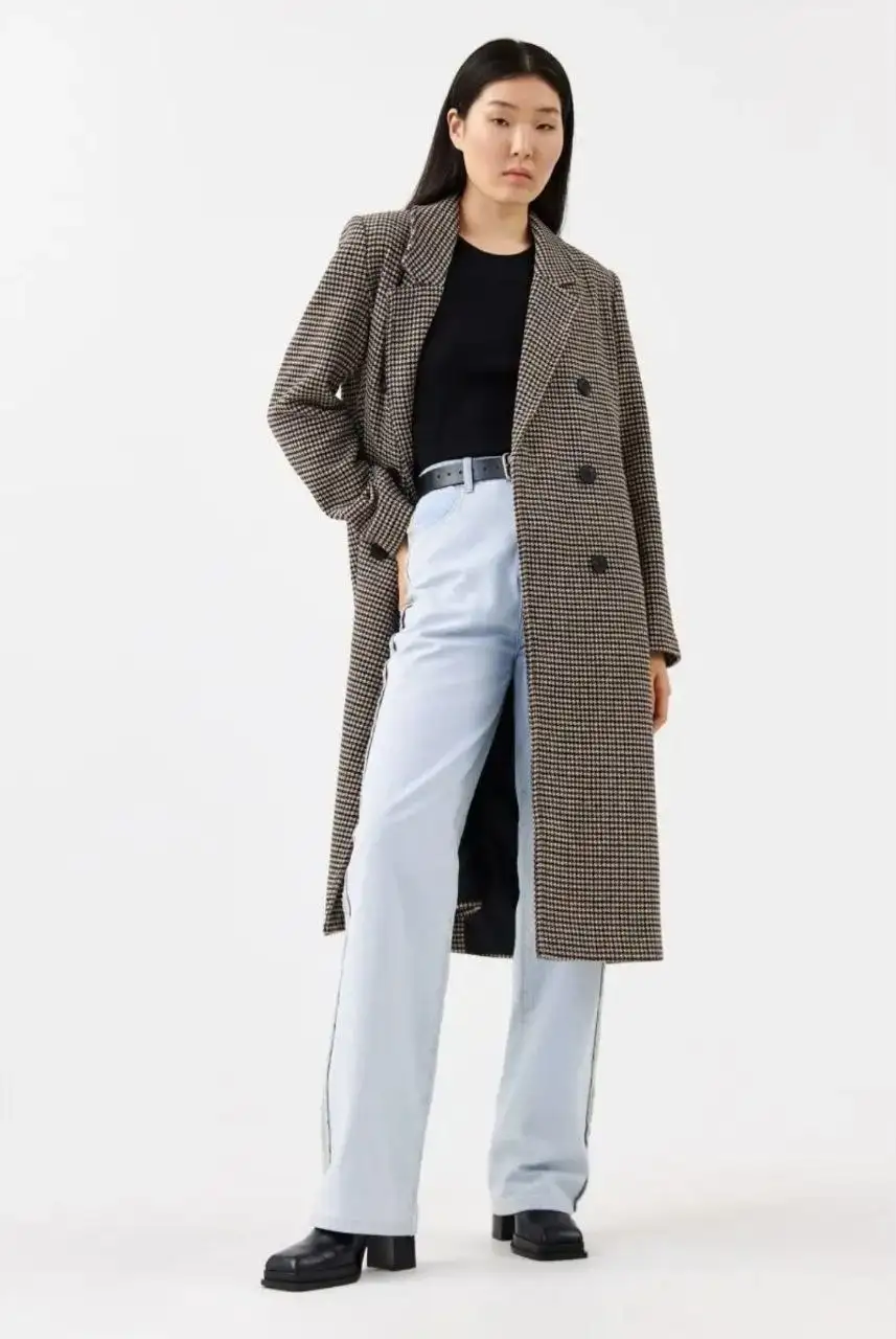 Продам пальто оверсайз покроя размер XS - Верхняя одежда (Одежда) в Красноярск