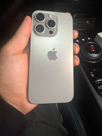 iPhone 15 Pro 256GB 86% аккумулятора - Дисплеи в Красноярск