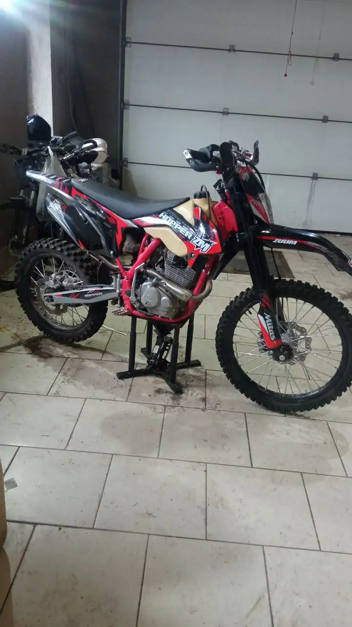 Продам мотоцикл 250 куб - Мотоциклы (Авто) в Красноярск