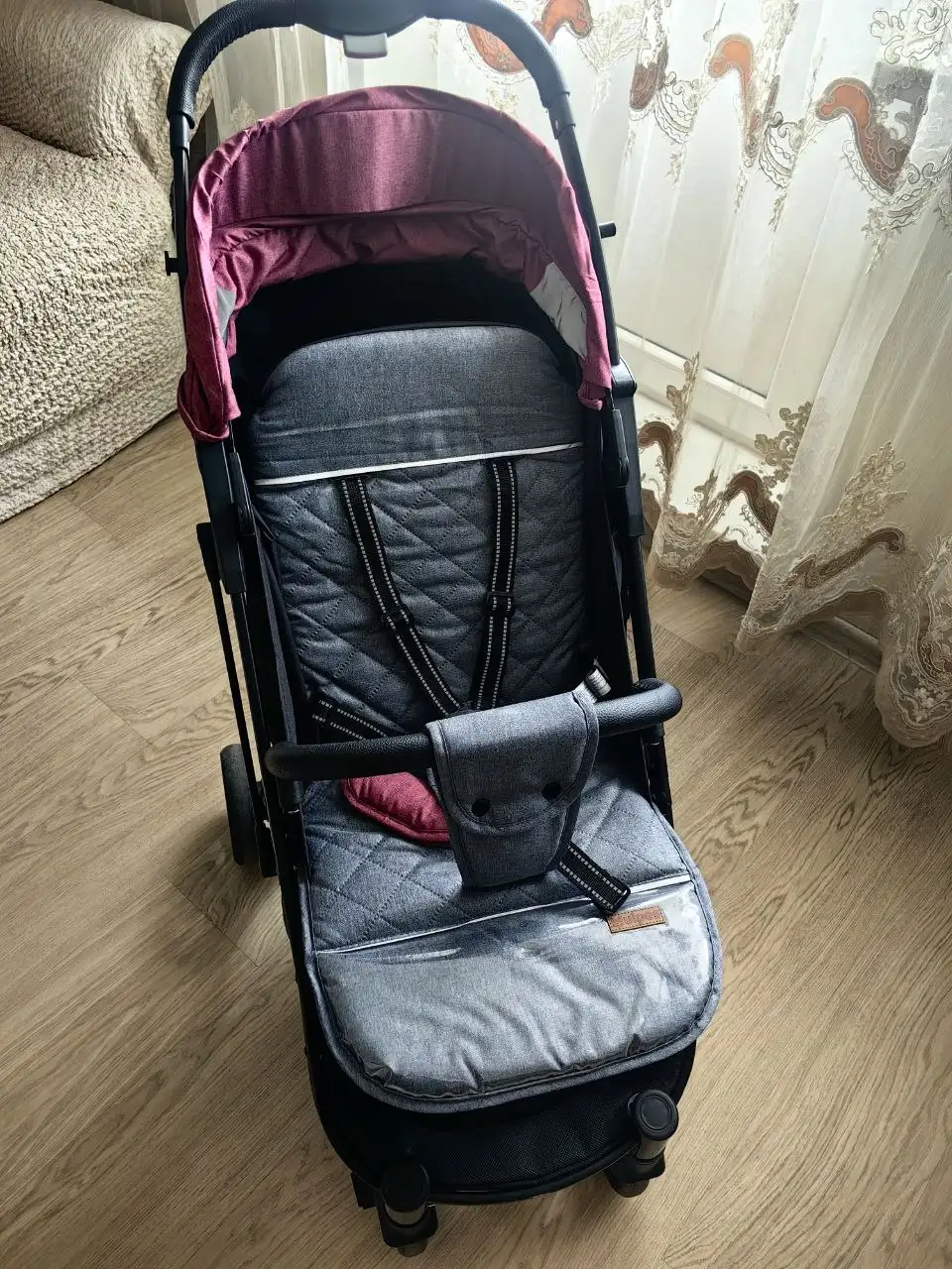 Продам коляску прогулочную книжка - Коляски (Товары для детей) в Красноярск