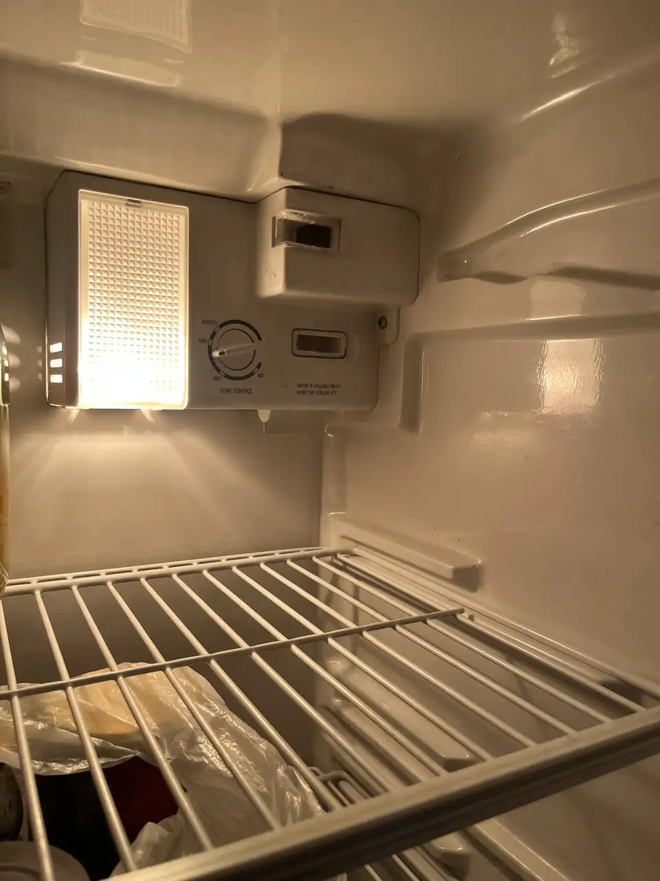 Холодильник Daewoo Electronics FR-2705 - Бытовая техника (Для дома и дачи) в Красноярск