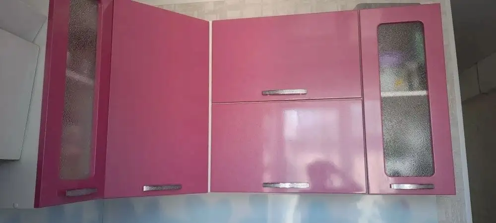 Продам угловой кухонный гарнитур - Кухонная мебель (Для дома и дачи) в Лесосибирск