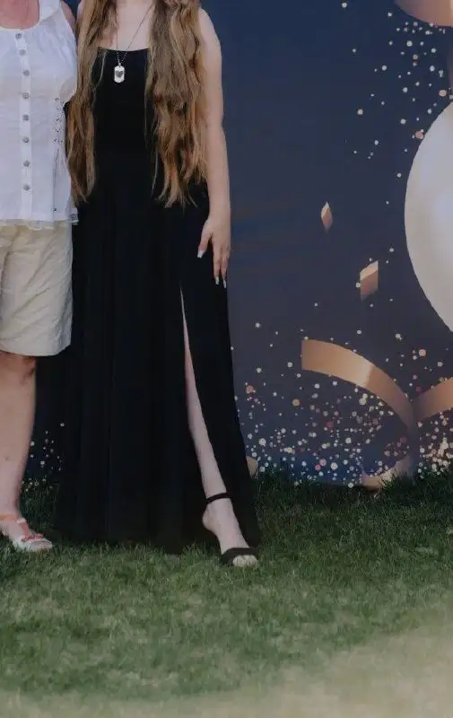 Продажа вечернего выпускного платья и туфель - Женская одежда (Одежда) в Красноярск