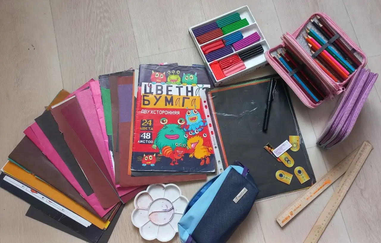 Б/у канцтовары для творчества - Канцтовары (Хобби и отдых) в Красноярск