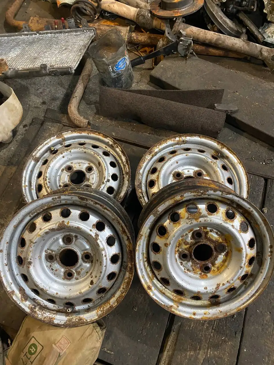 Продажа 4 колес R13 в Красноярске - Колеса, диски (Запчасти) в Красноярск