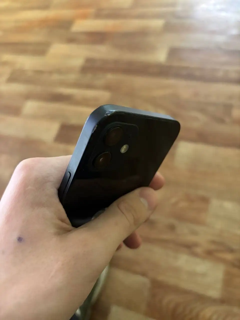 iPhone 12 64GB темно-синий в хорошем состоянии - Смартфоны (Электроника) в Красноярск