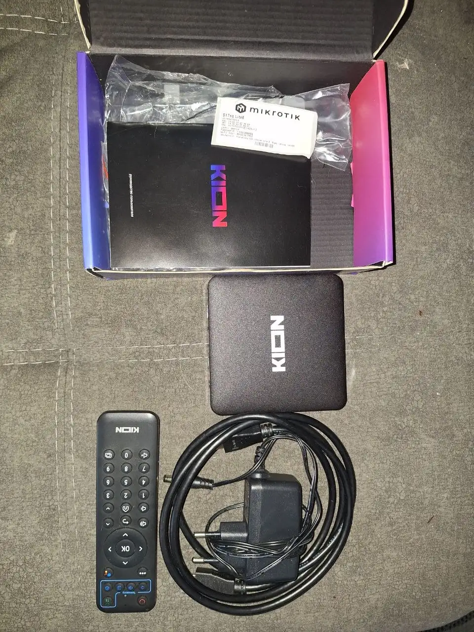 Приставка Kion Smart TV - Медиа-плееры и приставки (Электроника) в Красноярск