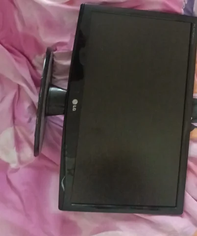 Продам монитор - Комплектующие в Красноярск