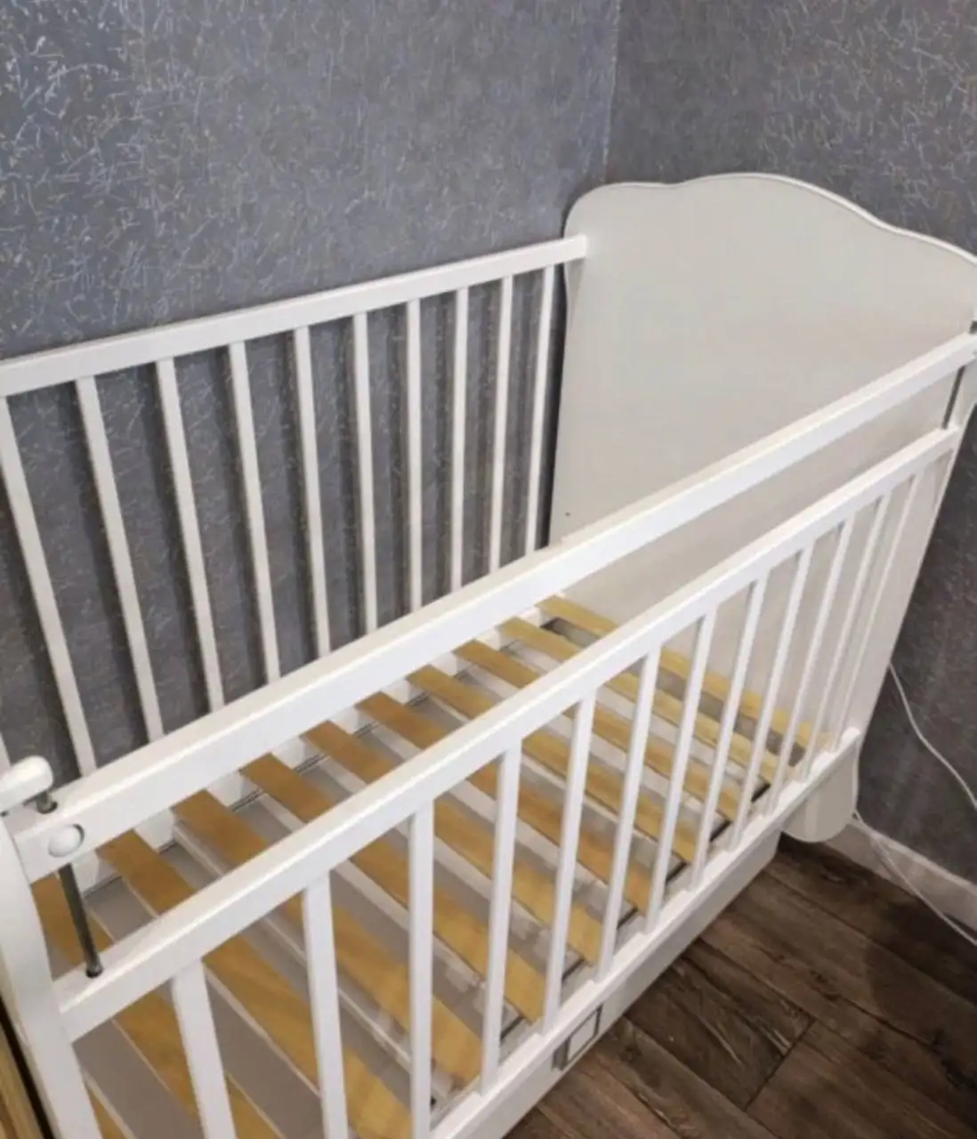 Продам кровать с матрасом - Мебель (Для дома и дачи) в Красноярск
