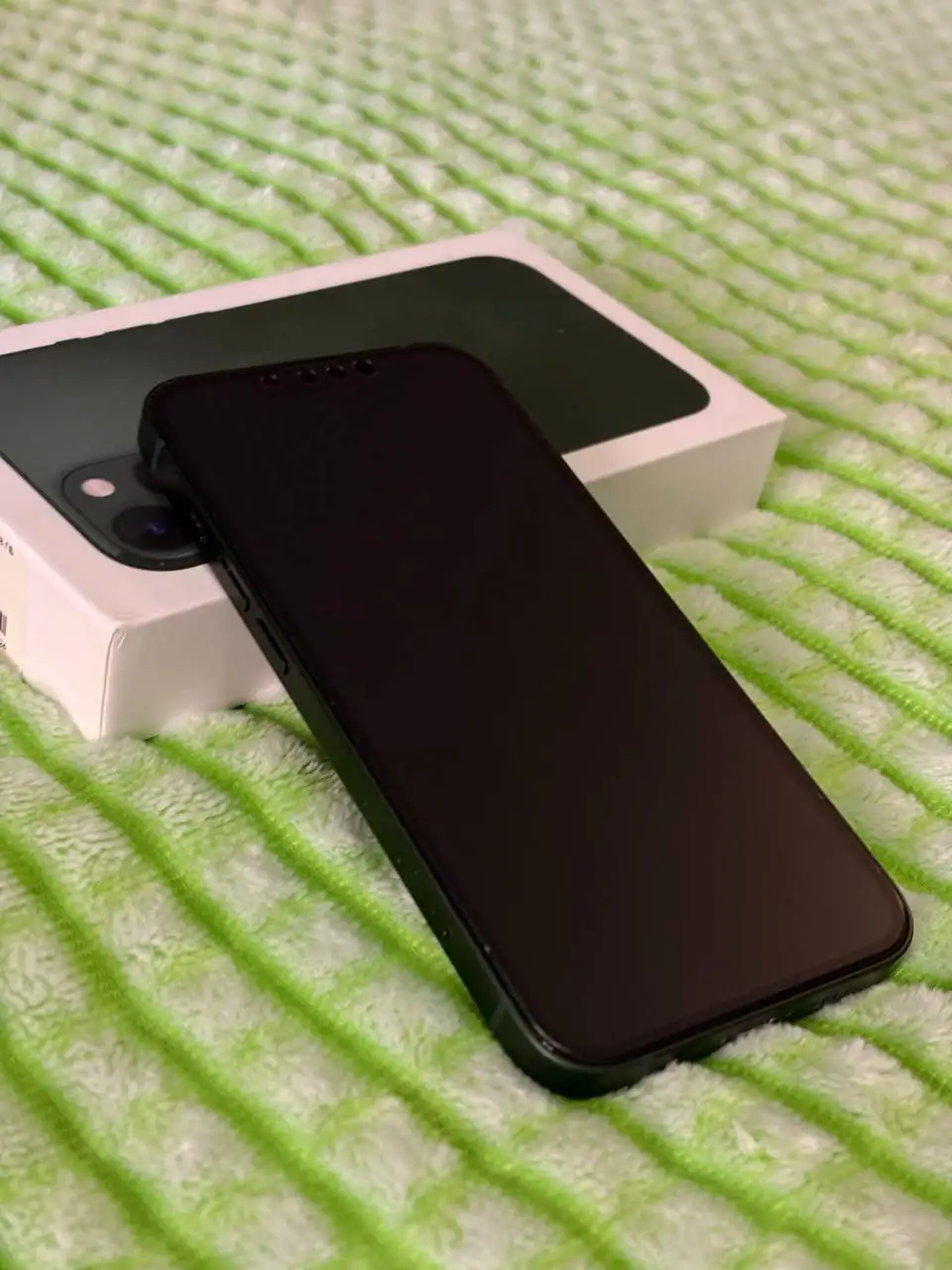 iPhone 13 128 ГБ в идеальном состоянии - Мобильные телефоны (Электроника) в Красноярск