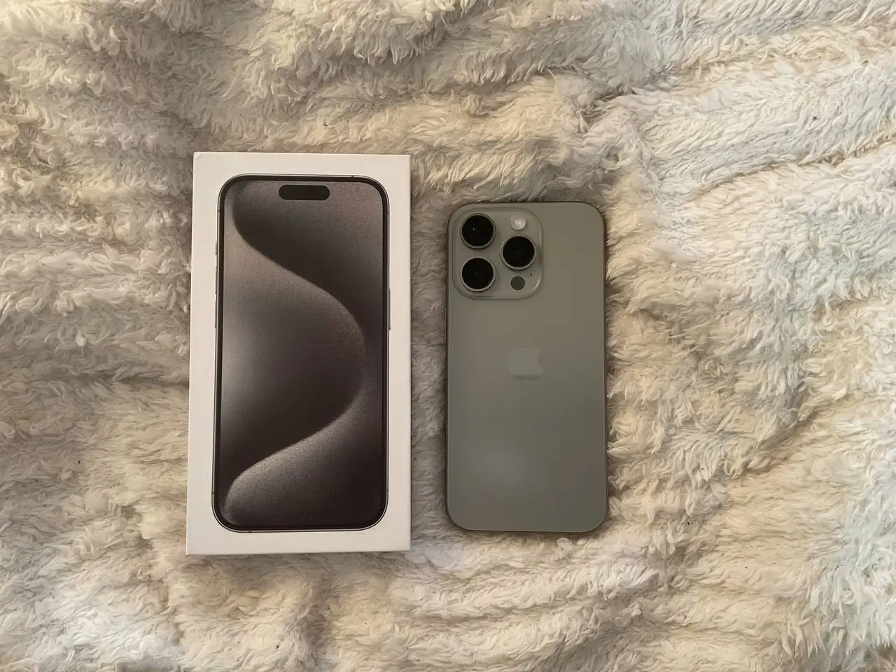 Продам iPhone 15 Pro 256GB - Смартфоны (Электроника) в Красноярск