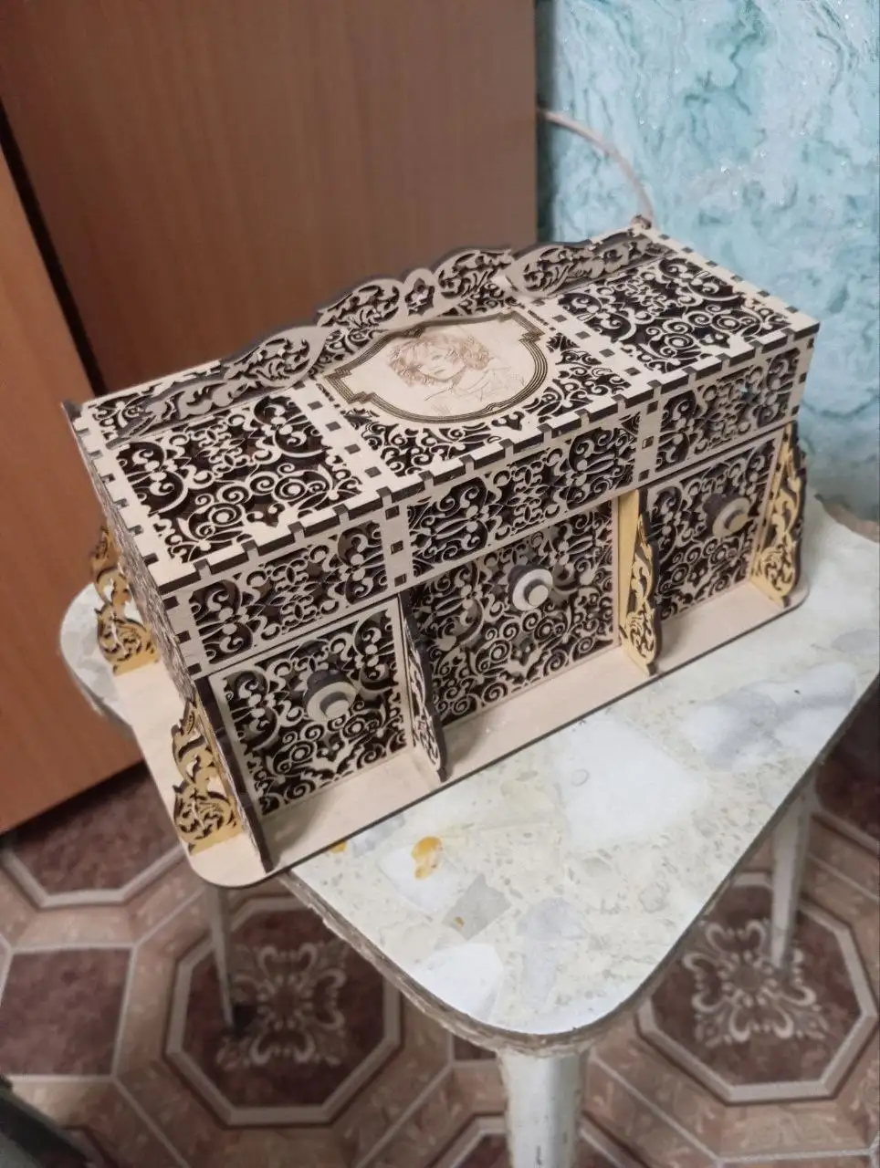 Изготовление декора, фотографий, шкатулок и табличек - Изготовление на заказ (Услуги) в Красноярск