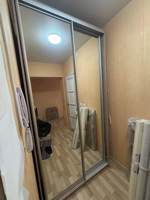 Продажа шкафа купе и стенки в гостиную - Для дома и дачи в Красноярск