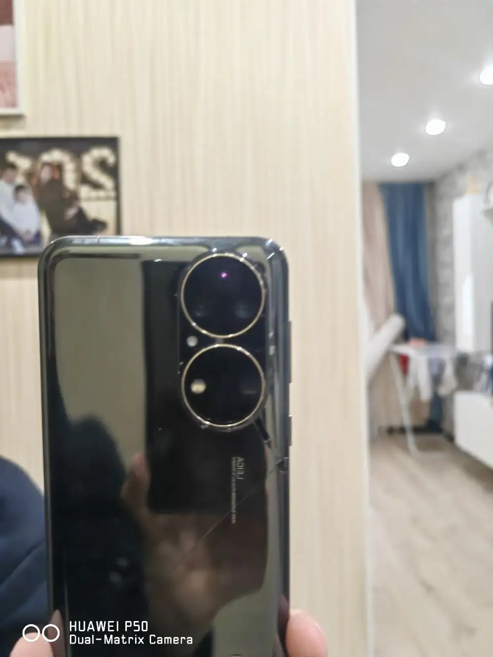 Продам Huawei P50 с битой крышкой - Смартфоны и гаджеты (Электроника) в Красноярск