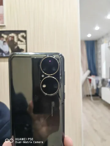Продам Huawei P50 с битой крышкой - Компьютерная техника в Красноярск