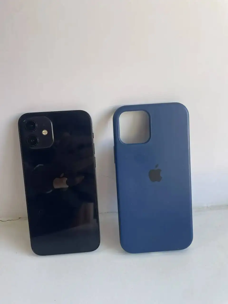 iPhone 12 128GB аккумулятор 74% - Смартфоны и гаджеты (Электроника) в Красноярск