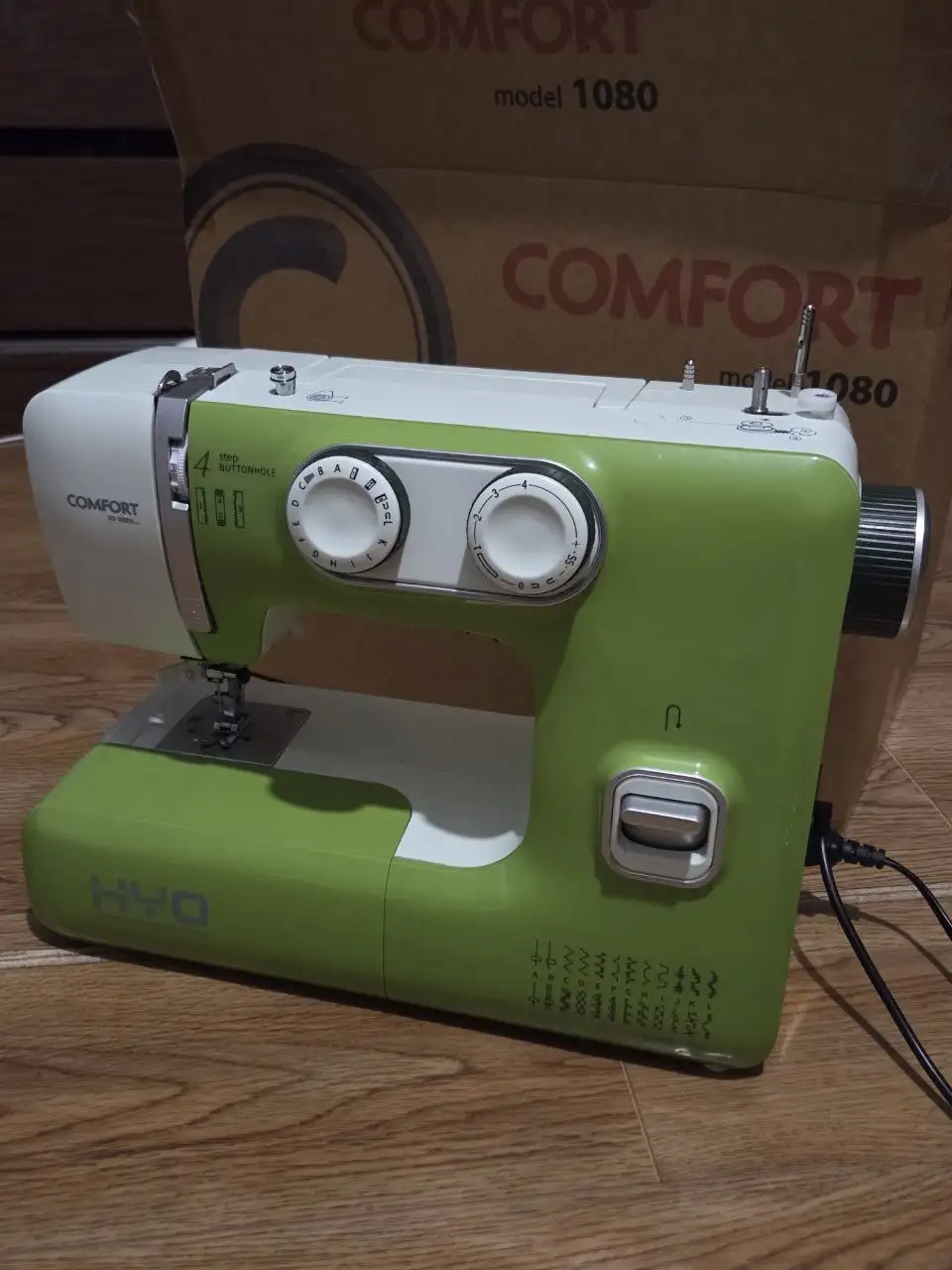 Продам швейную машину Comfort 1080 - Швейные машины (Электроника) в Красноярск