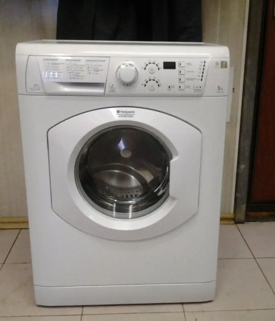 Стиральная машина Hotpoint-Ariston ARSF 120 - Стиральные машины (Электроника) в Красноярск