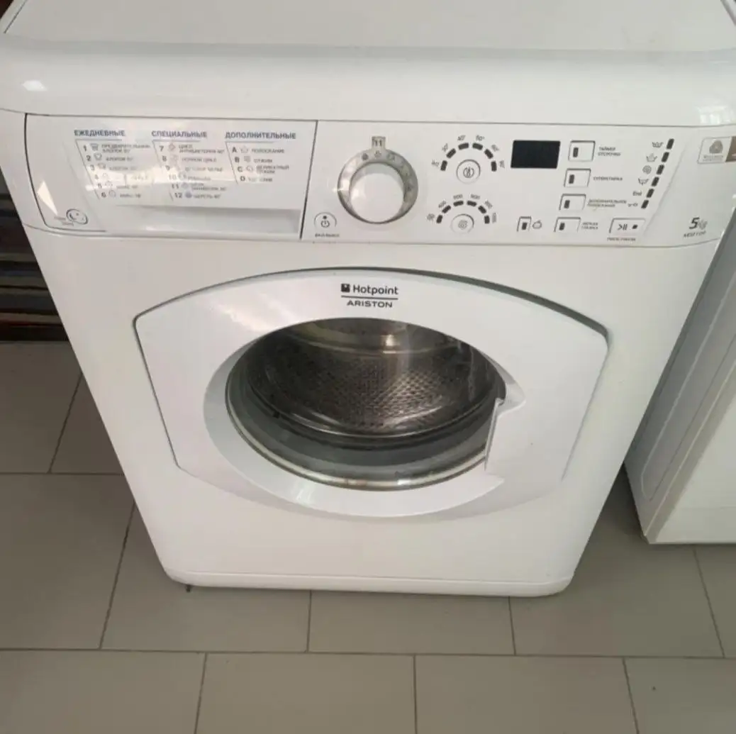 Стиральная машина Hotpoint-Ariston ARSF 120 - Стиральные машины (Электроника) в Красноярск