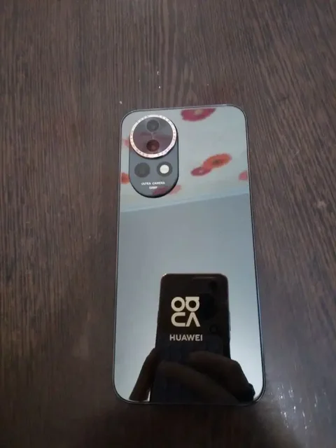 Huawei Nova 13 - Компьютерная техника в Красноярск