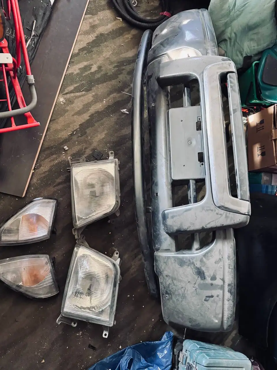Toyota Land Cruiser Prado 1999 на запчасти - Запчасти (Авто) в Красноярск